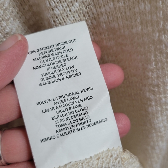 Buckle Coco and Jaimeson cream tulip back knit top size large - Picture 10 of 10